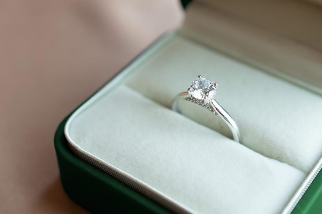 Elegante sieraden van juwelier in Alphen aan den Rijn met vakmanschap en unieke ontwerpen