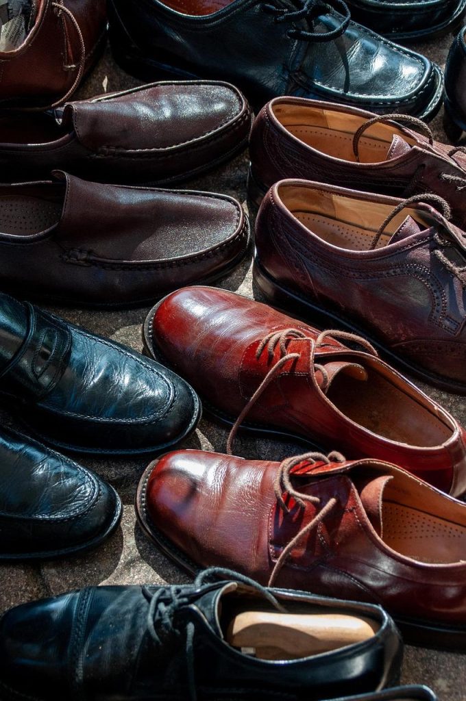 Floris van Bommel schoenen die het verschil maken: vakmanschap en stijl in een goed paar schoenen